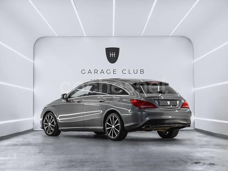 Usado Mercedes CLA200 Shooting Brake Urban 136 CV (100 kW) 2016 Gris / plata Familiar