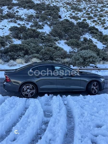 Gris / plata Usado 2020 Volvo S60 Inscription Berlina | 28.000 € (Super precio) - Imagen 1/4