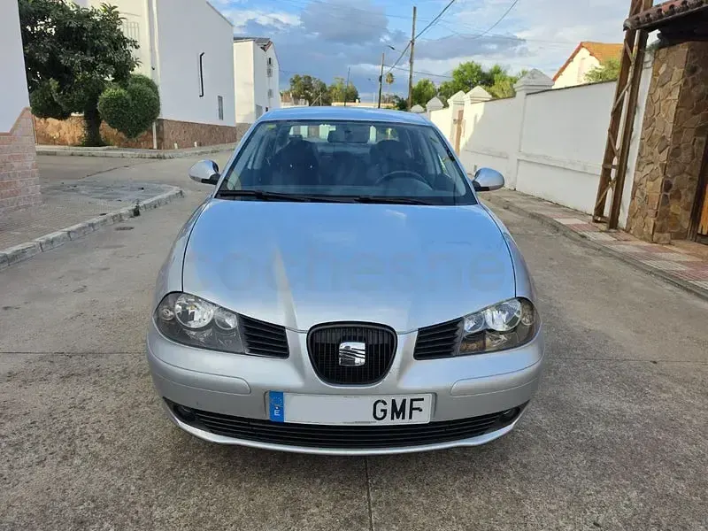 Usado Seat Cordoba 80 CV (58 kW) 2009 Gris / plata Berlina