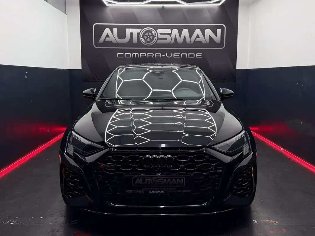 Usado Audi RS3 Sportback Sport 400 CV (294 kW) 2023 Negro Utilitario