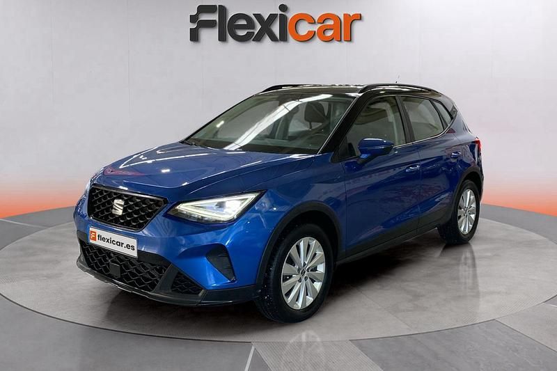 Usado Seat Arona Style 110 CV (80 kW) 2023 Azul SUV