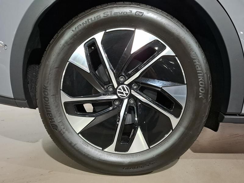 Usado VW ID.5 Pro 127 kW (174 CV) 2025 Gris ceres techo negro SUV