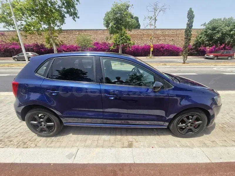 Usado VW Polo Sport 90 CV (66 kW) 2013 Azul Utilitario