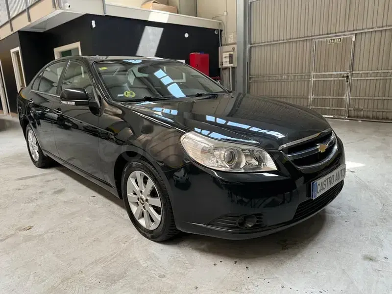 Usado Chevrolet Epica LT 150 CV (110 kW) 2009 Negro Berlina