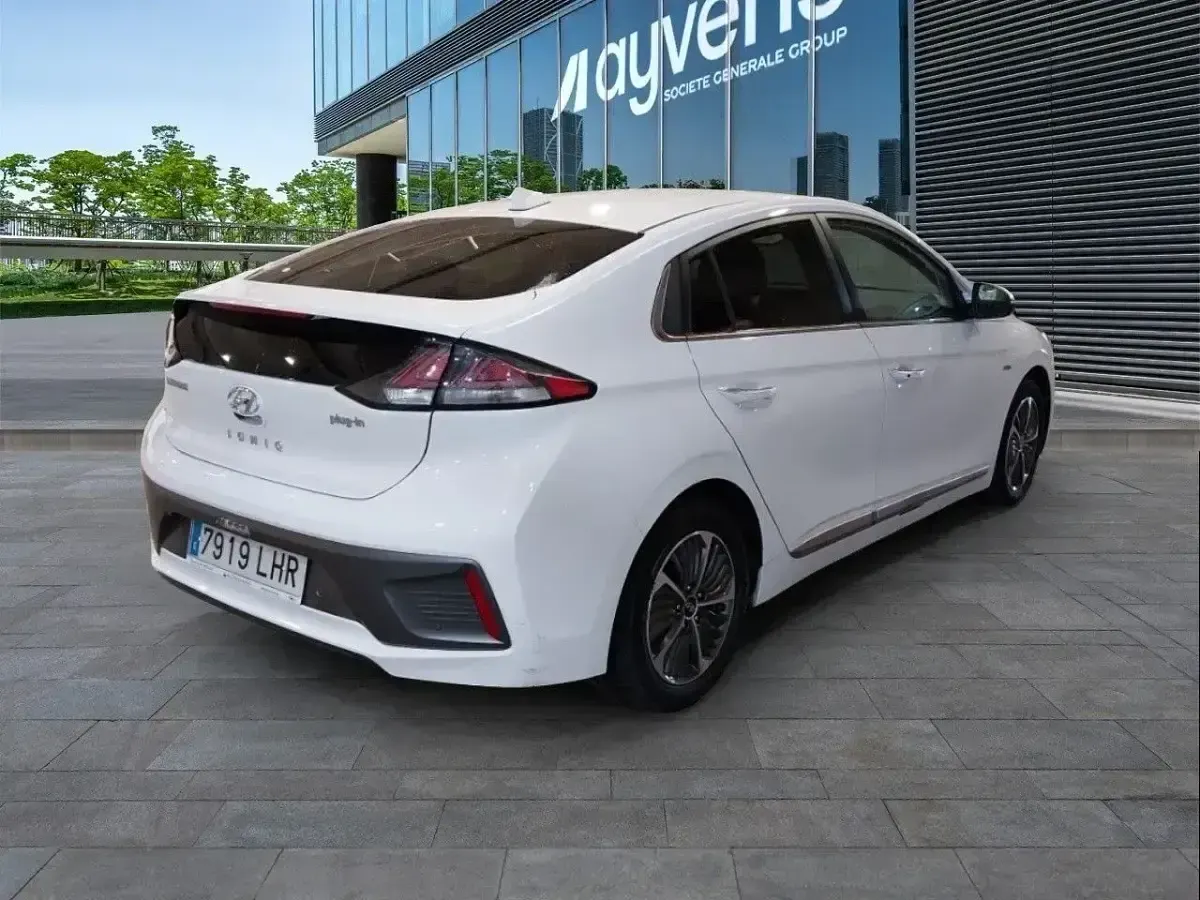 Usado Hyundai Ioniq 141 CV (103 kW) 2020 Blanco Utilitario
