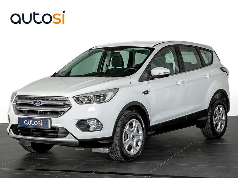 Usado Ford Kuga Trend 120 HP (88 kW) 2019 Branco SUV