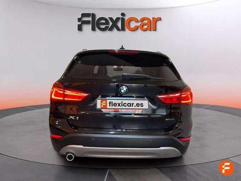 Usado BMW X1 116 CV (85 kW) 2019 Negro SUV