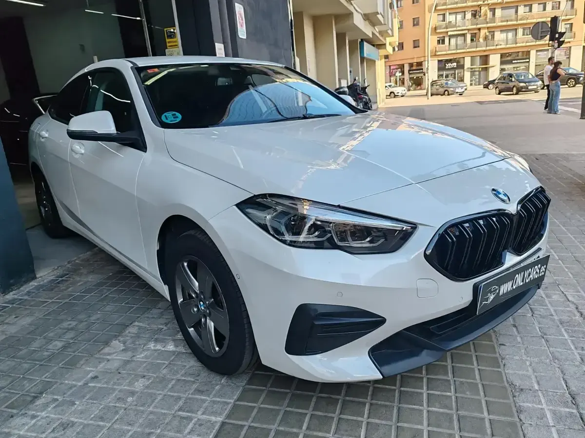 Usado BMW 218 Gran Coupé Sport Line 150 CV (110 kW) 2021 Blanco Coupe
