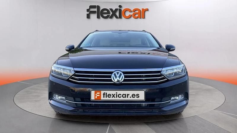 Usado VW Passat Advance 150 CV (110 kW) 2017 Negro Familiar