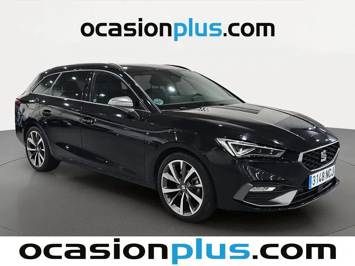 Usado Seat Leon FR 150 CV (110 kW) 2025 Negro Monovolumen