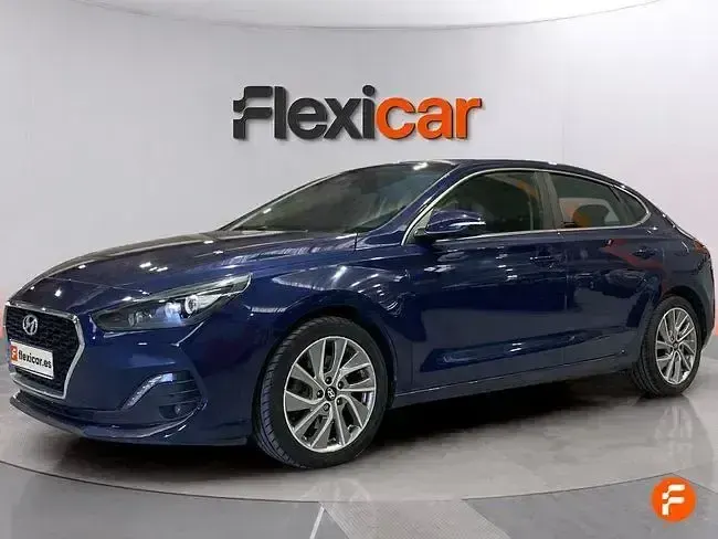 Usado Hyundai i30 Style 140 CV (102 kW) 2018 Azul Berlina