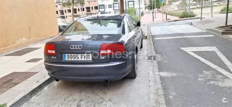 Usado Audi A8 350 CV (257 kW) 2006 Azul Berlina