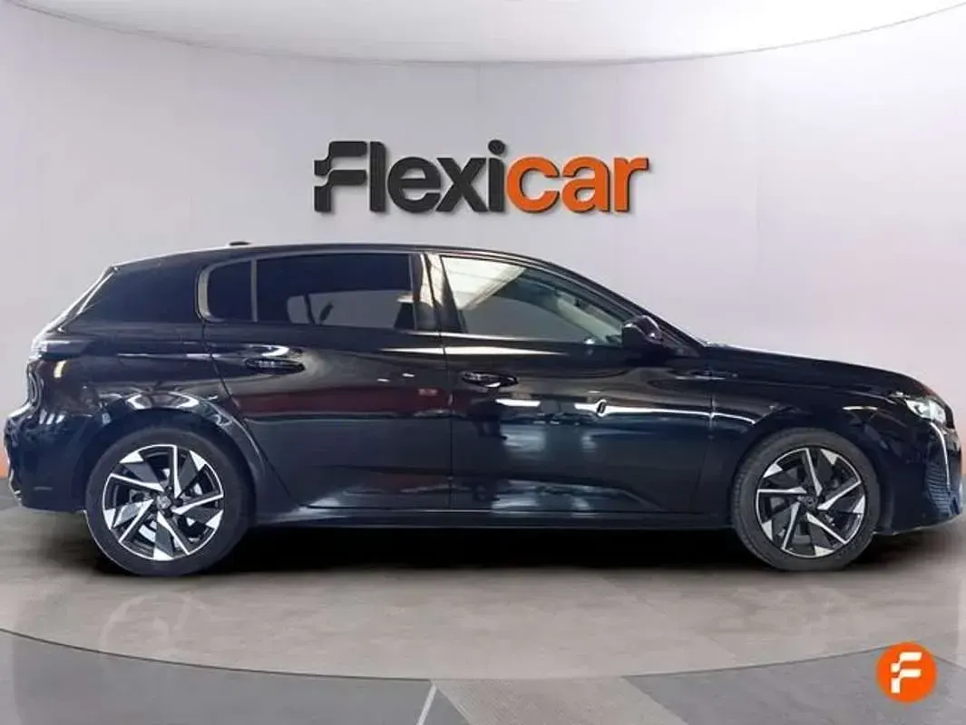 Usado Peugeot 308 Allure 131 CV (96 kW) 2024 Negro Utilitario