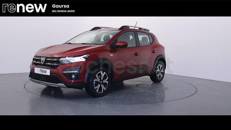 Usado Dacia Sandero Comfort 91 CV (66 kW) 2022 Rojo Berlina