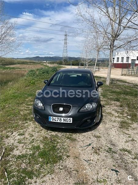 Usado Seat Leon Copa 140 CV (102 kW) 2011 Gris / plata Utilitario