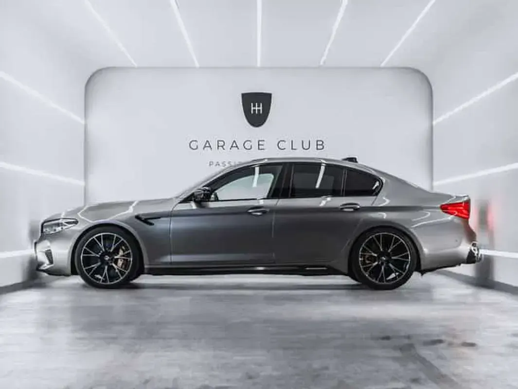 Usado BMW 550 Comfort Edition 449 CV (330 kW) 2018 Gris Berlina