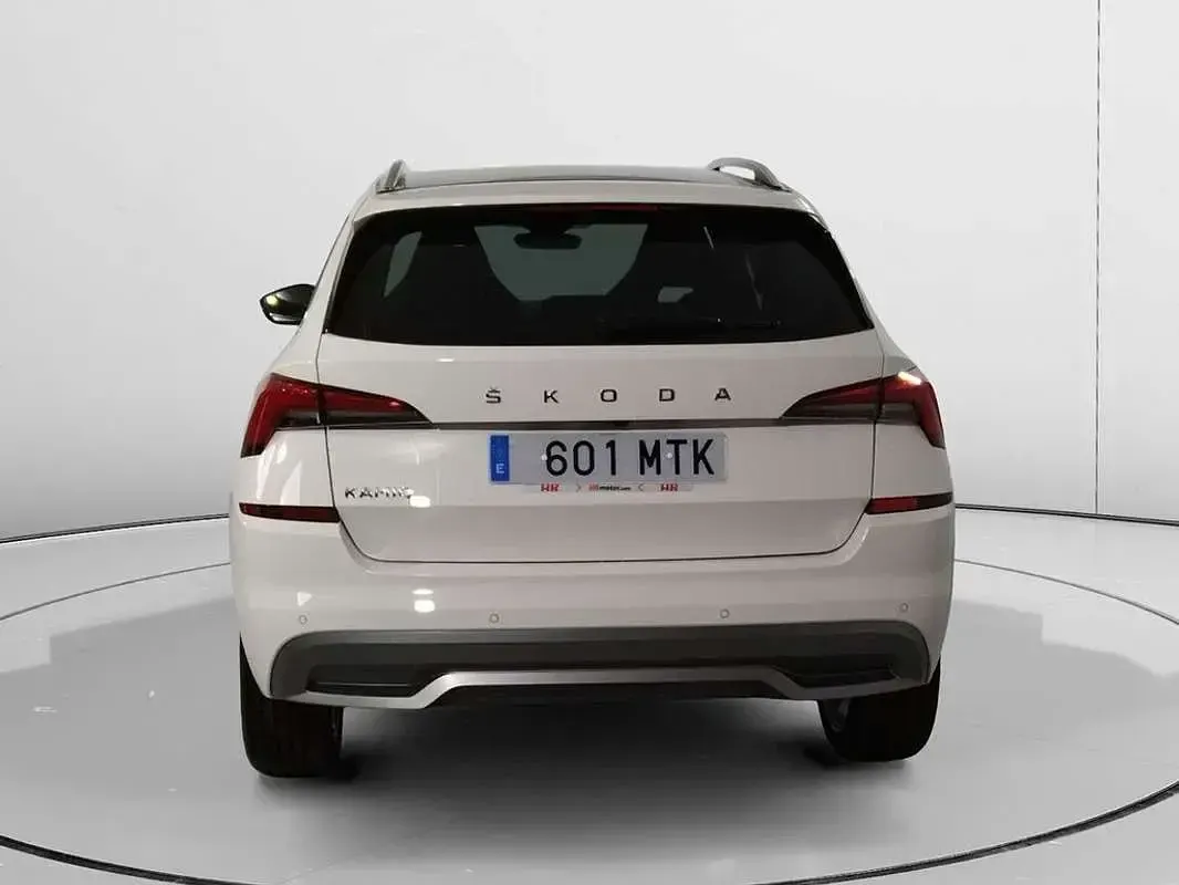 Usado Skoda Kamiq Sport 150 CV (110 kW) 2024 Blanco SUV