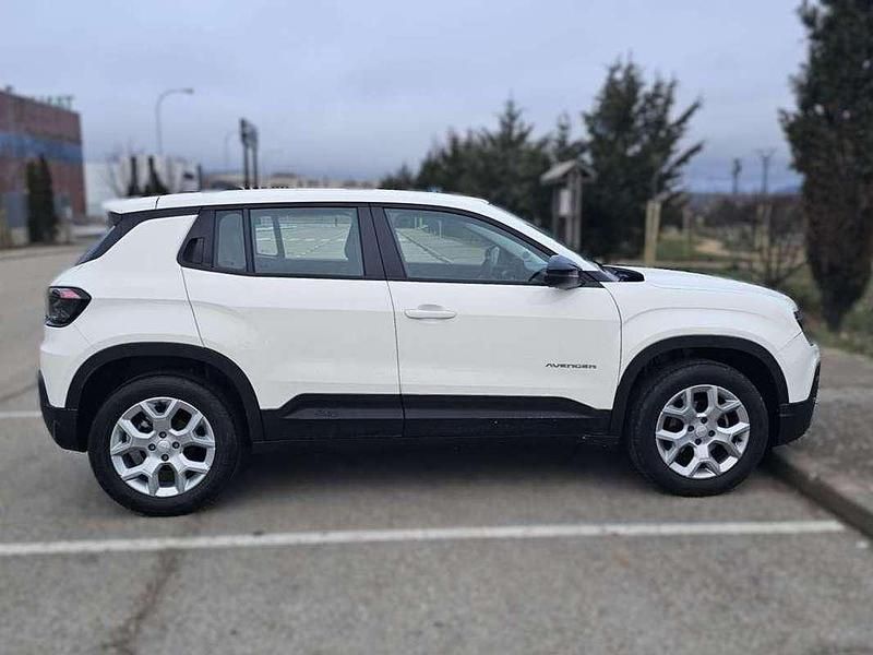 Usado Jeep Avenger Altitude 101 CV (74 kW) 2024 Blanco SUV