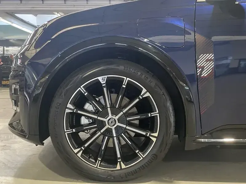 Usado Renault R5 Iconic 110 kW (150 CV) 2024 Azul Utilitario