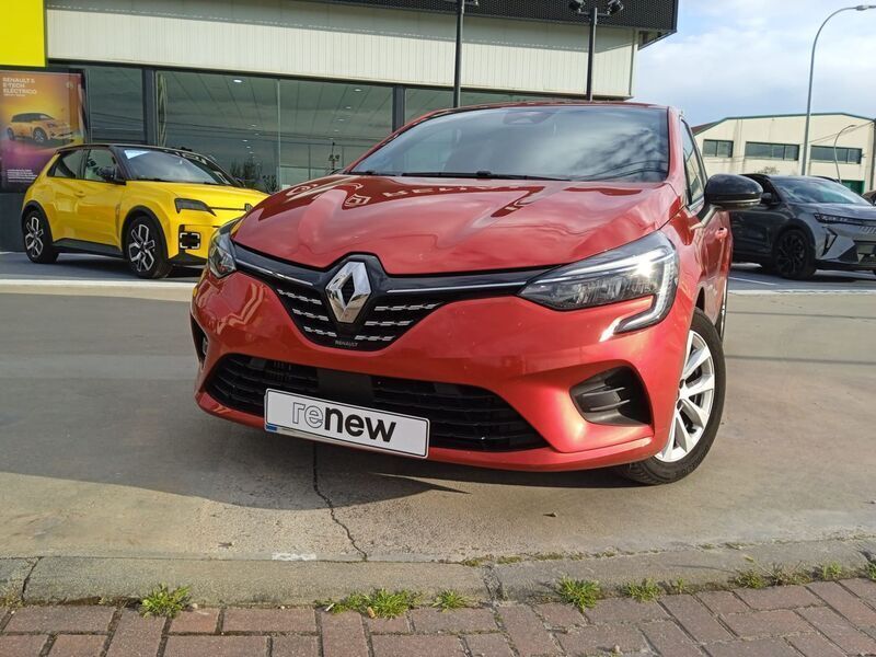 Usado Renault Clio V Techno 90 CV (66 kW) 2023 Rojo