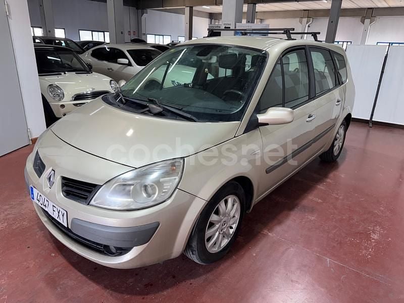 Usado Renault Grand Scénic II Dynamique 130 CV (95 kW) 2007 Beige Monovolumen