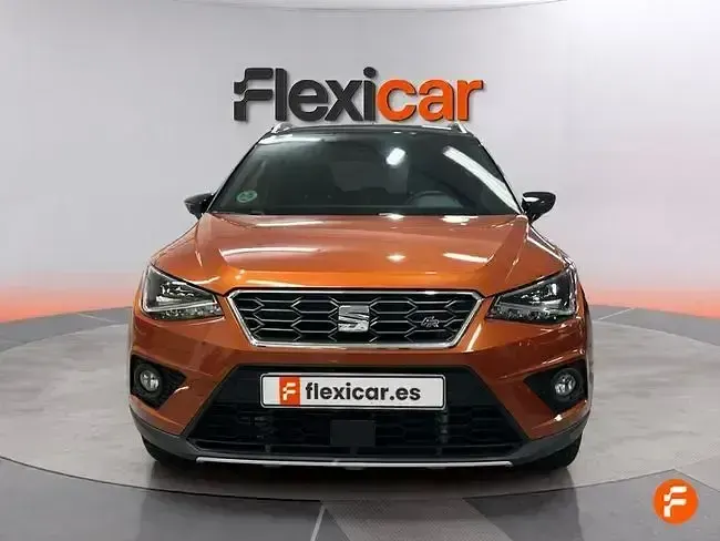Usado Seat Arona Ecomotive 115 CV (84 kW) 2018 Naranja SUV