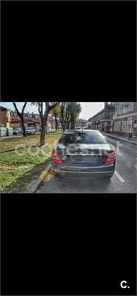 Usado Mercedes C200 Avantgarde 136 CV (100 kW) 2010 Negro Berlina
