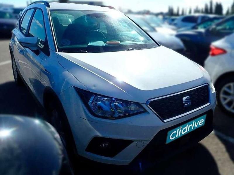 Usado Seat Arona Style 95 CV (69 kW) 2020 Blanco SUV