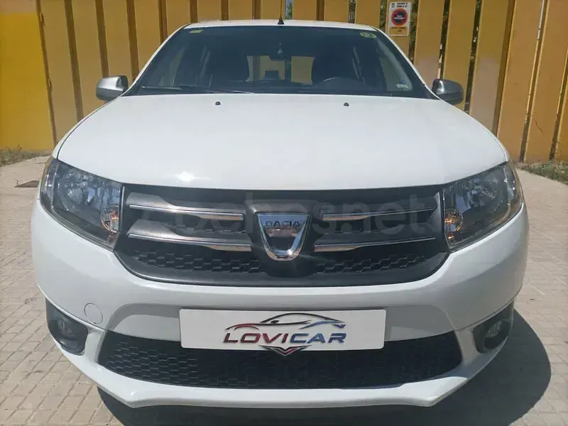 Usado Dacia Sandero 90 CV (66 kW) 2015 Blanco Berlina