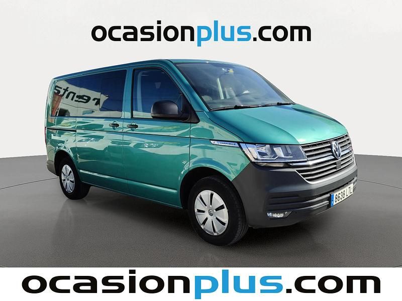 Usado VW Caravelle 110 CV (80 kW) 2021 Verde Monovolumen