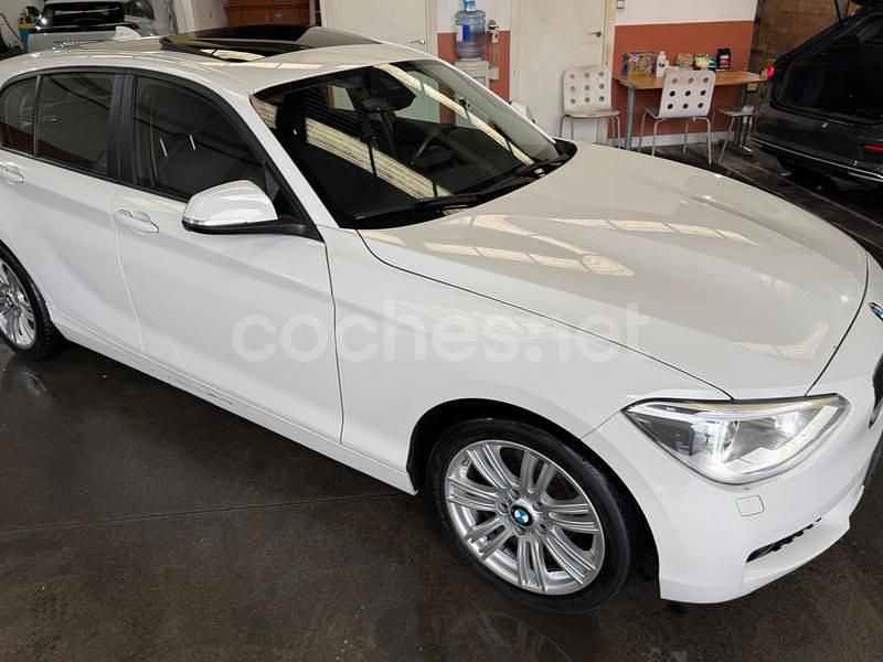Usado BMW 118 Comfort Edition 170 CV (125 kW) 2014 Blanco Utilitario