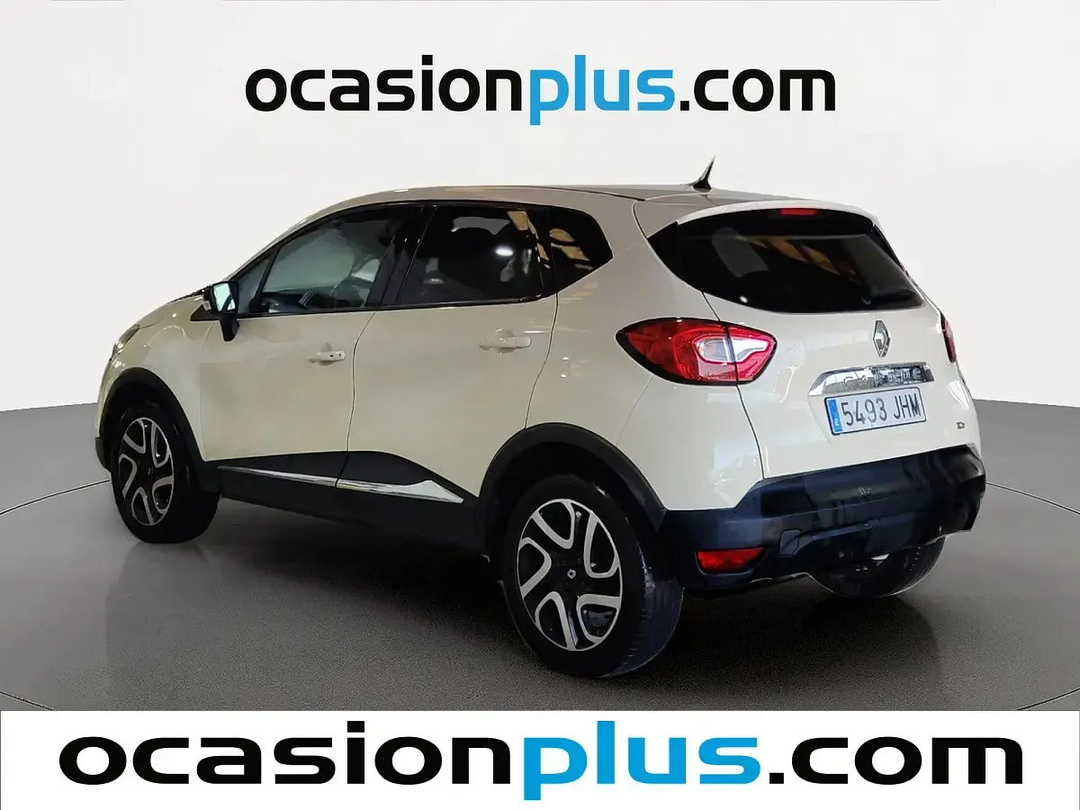 Usado Renault Captur Zen 90 CV (66 kW) 2015 Beige SUV