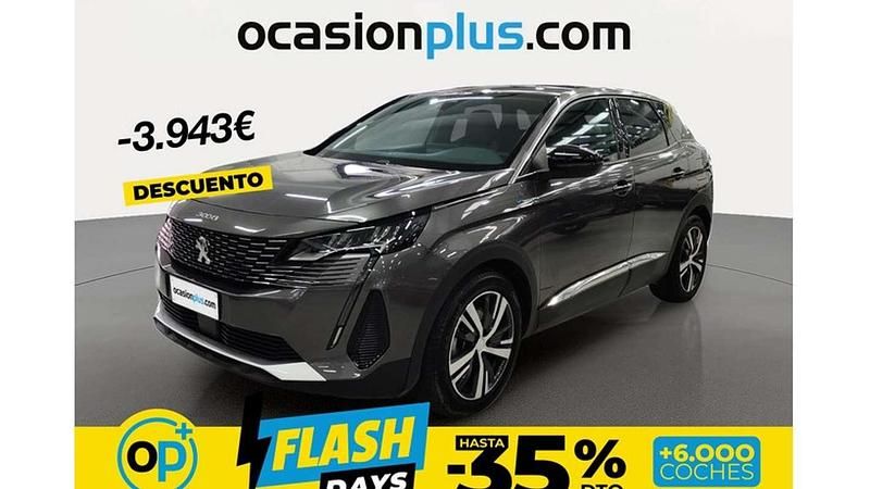 Usado Peugeot 3008 Allure 156 CV (114 kW) 2023 Plateado Monovolumen