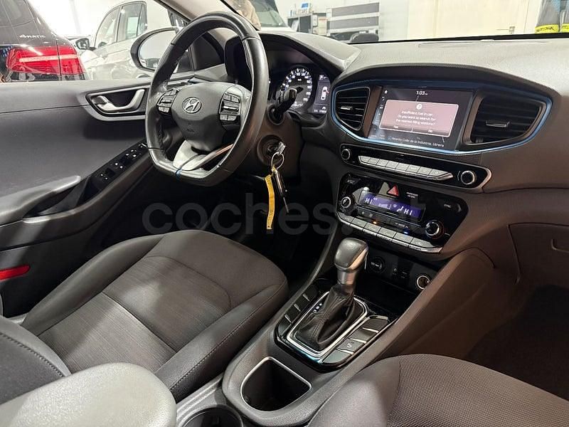 Usado Hyundai Ioniq 141 CV (103 kW) 2020 Blanco Utilitario