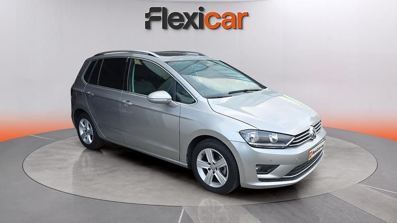 Usado VW Golf Sportsvan Advance 125 CV (91 kW) 2016 Gris Monovolumen