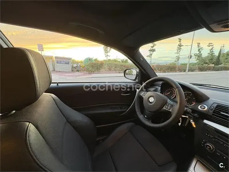 Usado BMW 116 115 CV (84 kW) 2010 Azul Utilitario