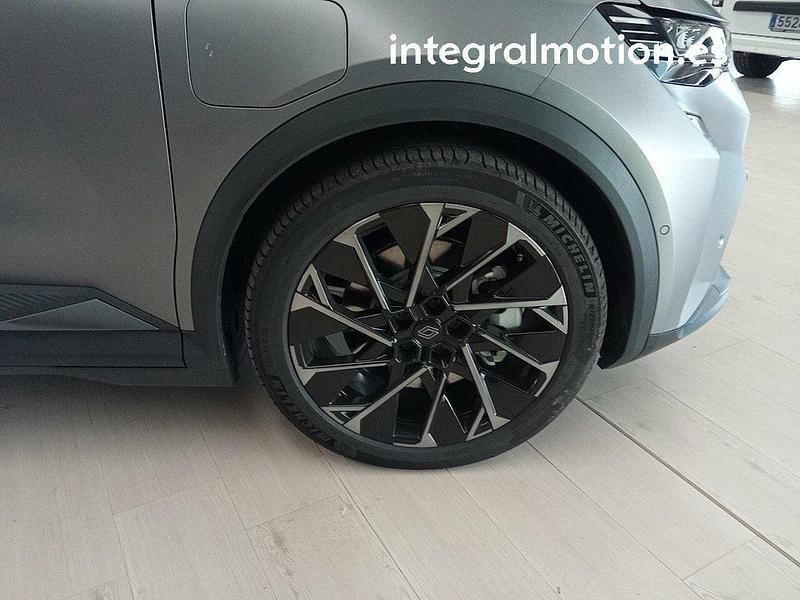 Usado Renault Scenic E-Tech Esprit Alpine 159 kW (217 CV) 2024 Gris SUV