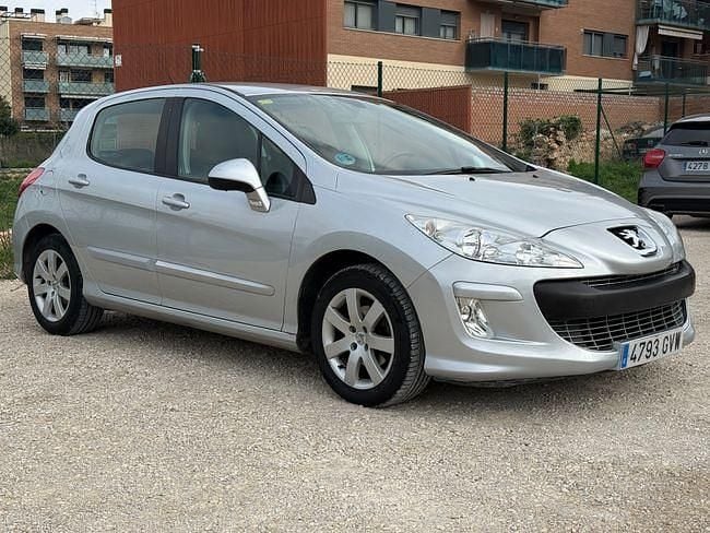 Usado Peugeot 308 Sport 119 CV (87 kW) 2010 Gris claro Utilitario