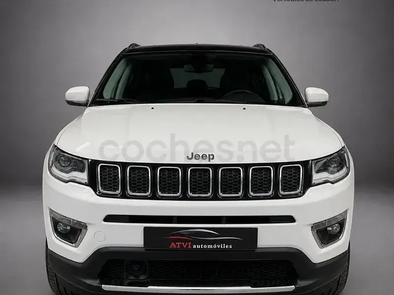 Usado Jeep Compass Sport 140 CV (102 kW) 2018 Blanco SUV