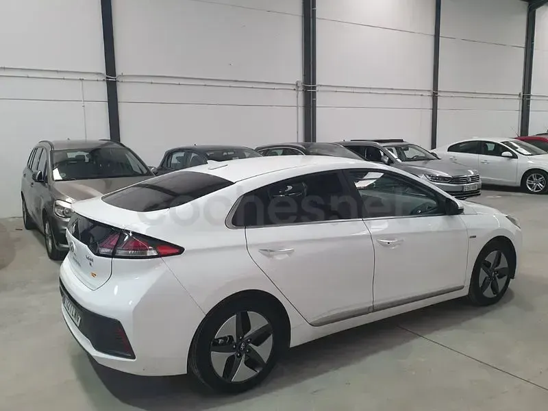 Usado Hyundai Ioniq 141 CV (103 kW) 2021 Blanco Utilitario