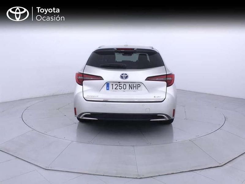 Usado Toyota Corolla Edition 177 CV (130 kW) 2025 Plateado Familiar