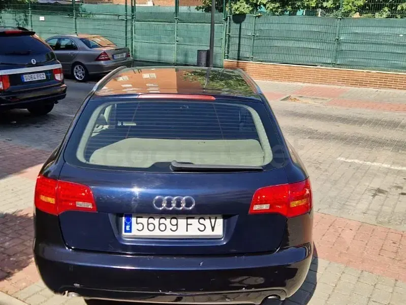 Usado Audi A6 Premium 180 CV (132 kW) 2007 Azul Familiar