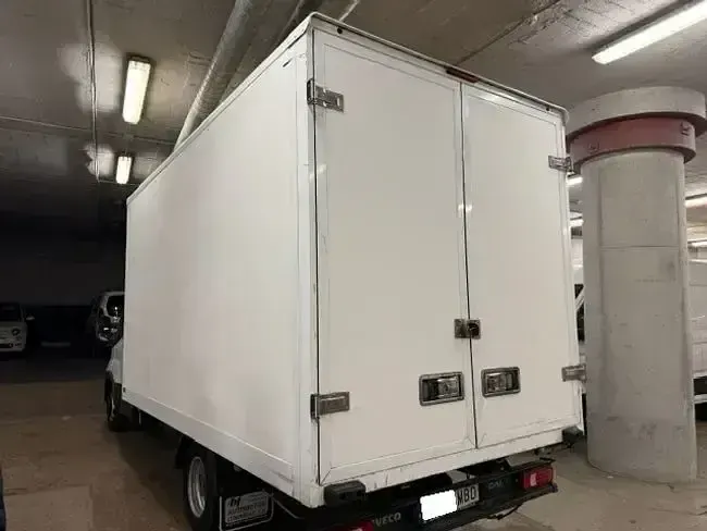Usado Iveco Daily 160 CV (117 kW) 2022 Blanco Berlina