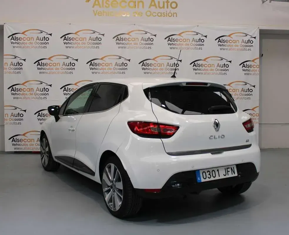 Usado Renault Clio 90 CV (66 kW) 2015 Blanco Utilitario