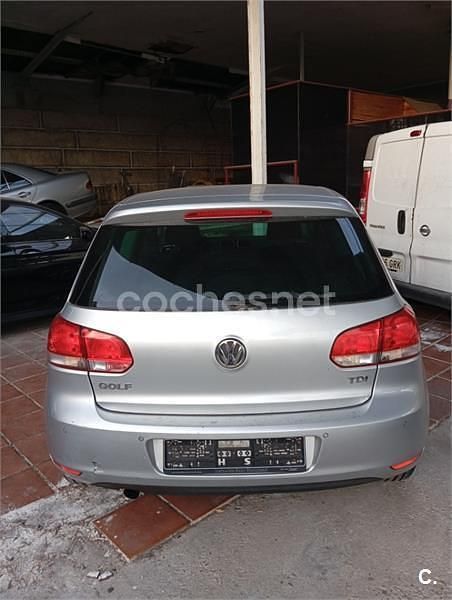 Gris / plata Usado 2010 VW Golf Berlina | 6800 € (Precio justo) - Imagen 1/4