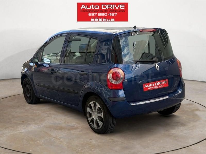 Usado Renault Modus Authentique 85 CV (62 kW) 2006 Azul Monovolumen