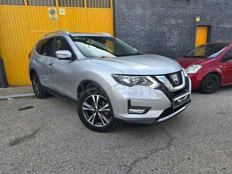 Usado Nissan X-Trail Acenta 163 CV (119 kW) 2018 Gris / plata SUV