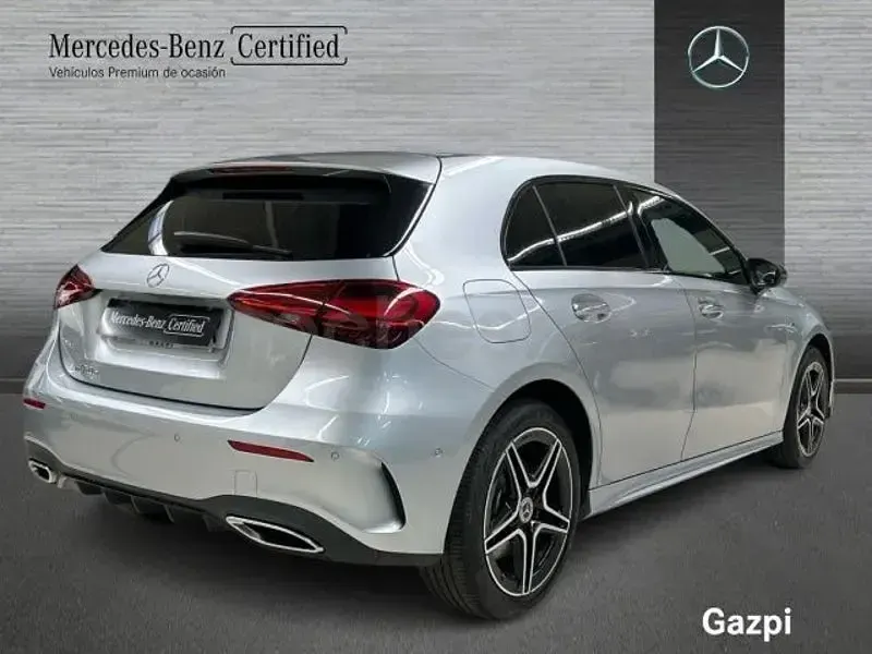 Usado Mercedes A250 218 CV (160 kW) 2025 Gris / plata Berlina
