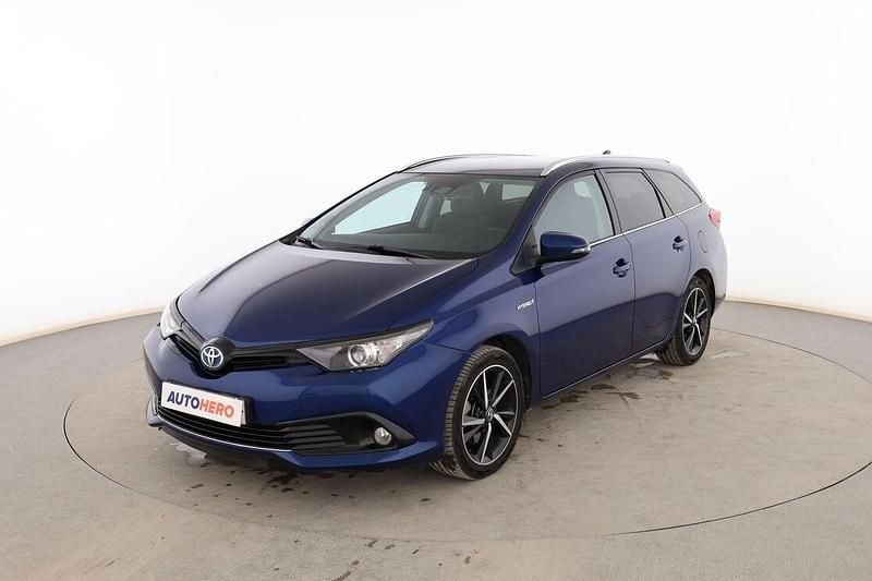 Usado Toyota Auris Touring Sports Edition 136 CV (100 kW) 2018 Azul Familiar
