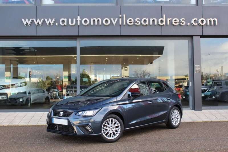Gris Usado 2024 Seat Ibiza FR Utilitario | 17.500 € (Precio justo) - Imagen 1/4